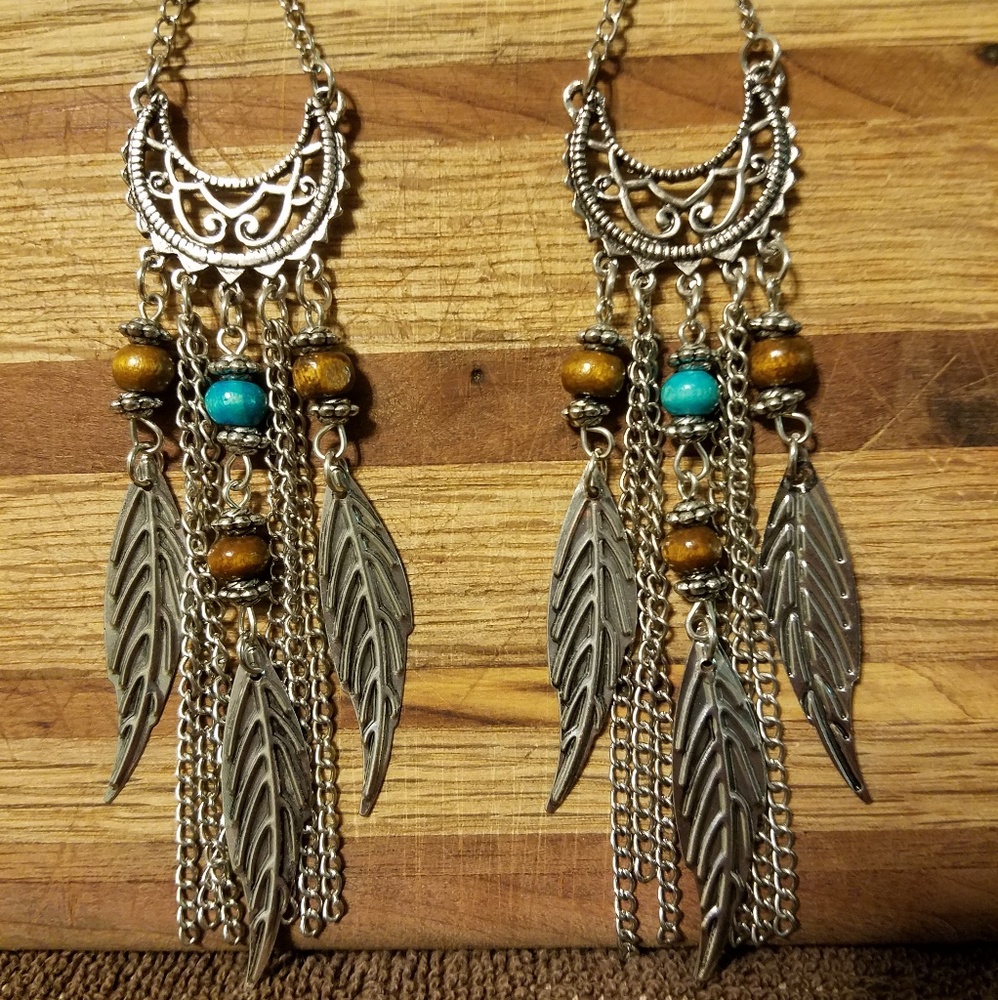 Silver Feather Dangling Earrings